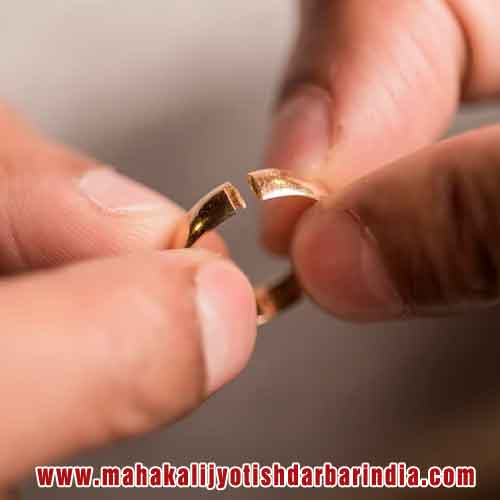 Online Vashikaran Specialist in Delhi NCR. Get Reliable Results from Best Astrologer for Love Vashikaran Mantra, Black Magic, Kala Jadu in Delhi NCR